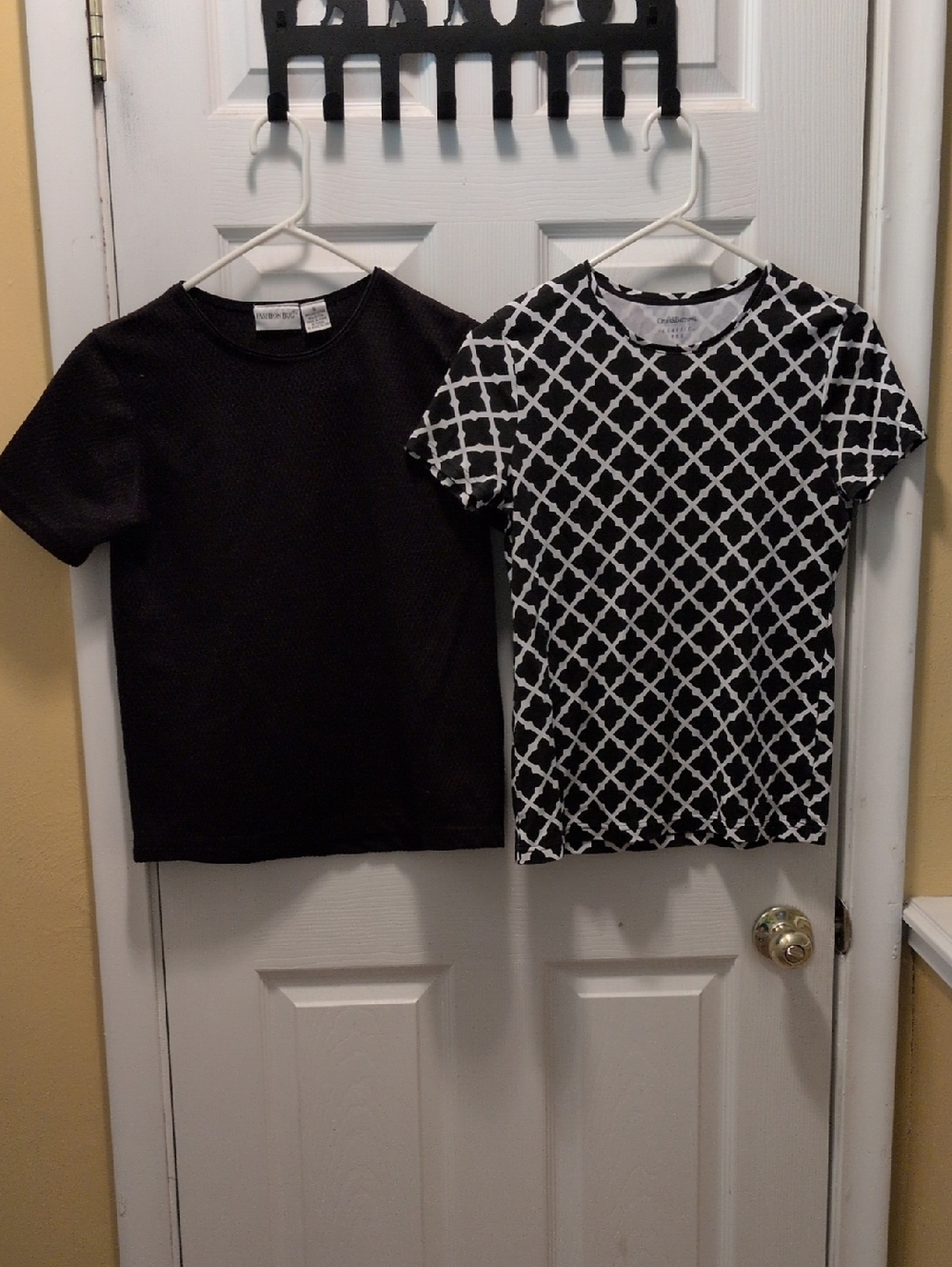 Croft & Barrow Black/White Tee, S, bonus Black, S, Fashion Bug Tee